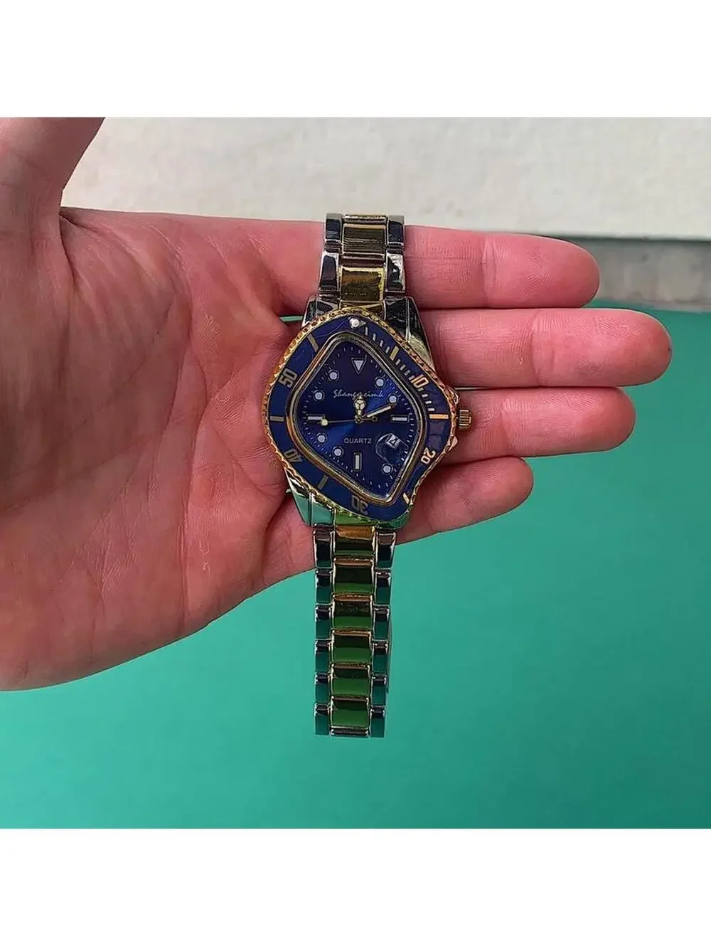 Classy Y2K Vintage Minimalist Warped Oval Retro Stainless Steel Watch Unisex